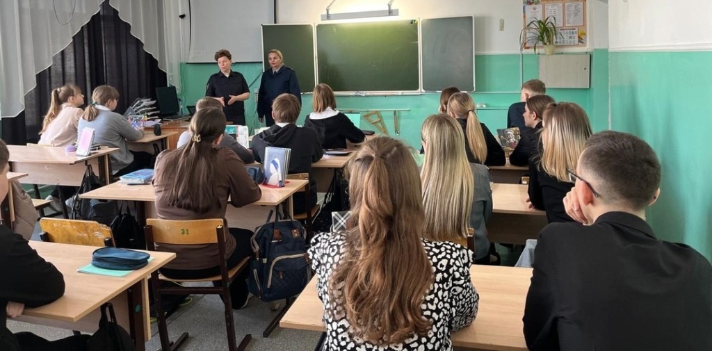 В школе № 3 города Аркадака с учащимися провели оперативно-профилактическое мероприятие «Подросток: правильный выбор».