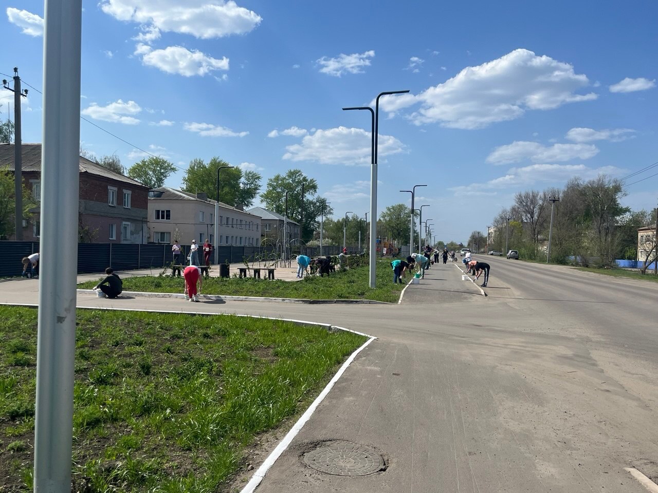 Прошел Всероссийский субботник, в рамках федерального проекта «Формирование комфортной городской среды» нацпроекта «Инфраструктура для жизни», инициированного Президентом Владимиром Путиным..