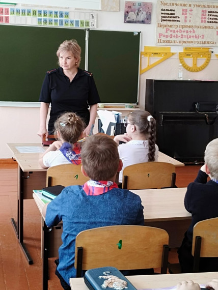 В рамках Единого дня профилактики 12.05.2025г. специалисты учреждений системы профилактики провели мероприятия по теме: БЕЗОПАСНОЕ ЛЕТО. В рамках Единого дня профилактики 12.05.2025г. специалисты учреждений системы профилактики провели мероприятия по теме: БЕЗОПАСНОЕ ЛЕТО.